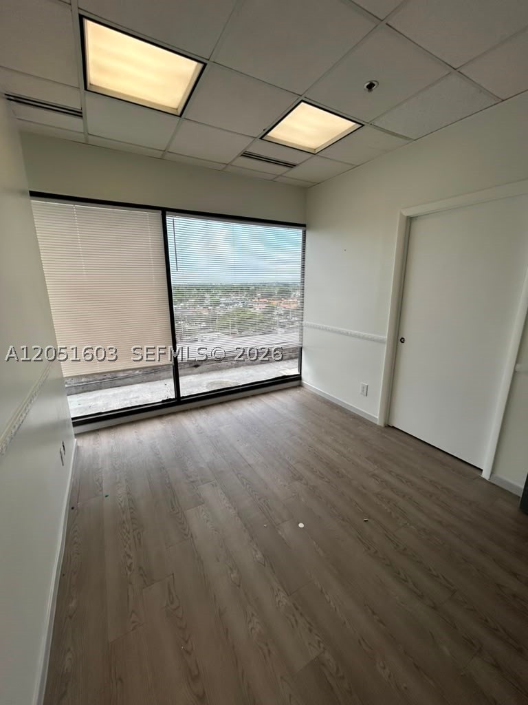 900 W 49th St Suite 524 Property Photo 3