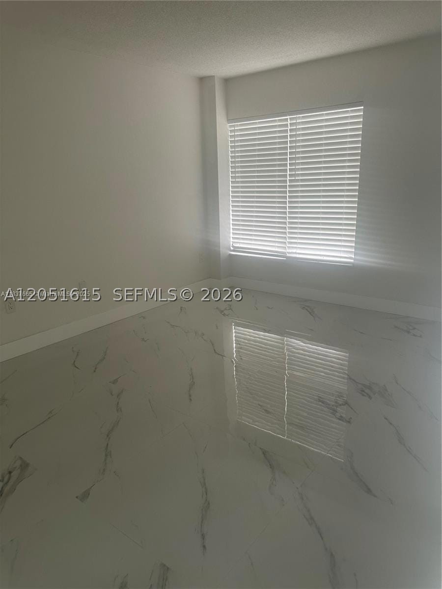 4166 Inverrary Dr 210 Property Photo 5