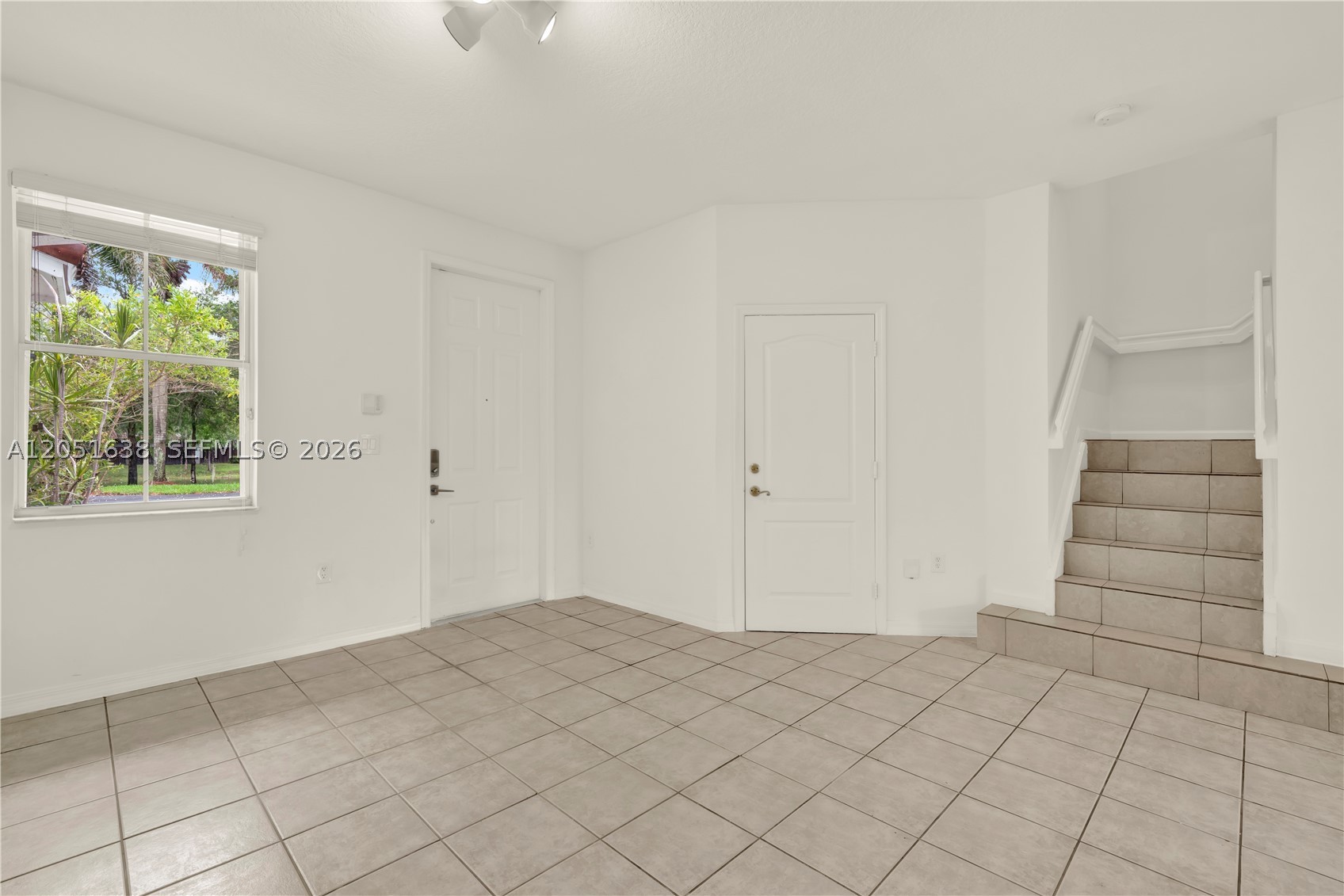 11416 Nw 43rd Ter Property Photo 7