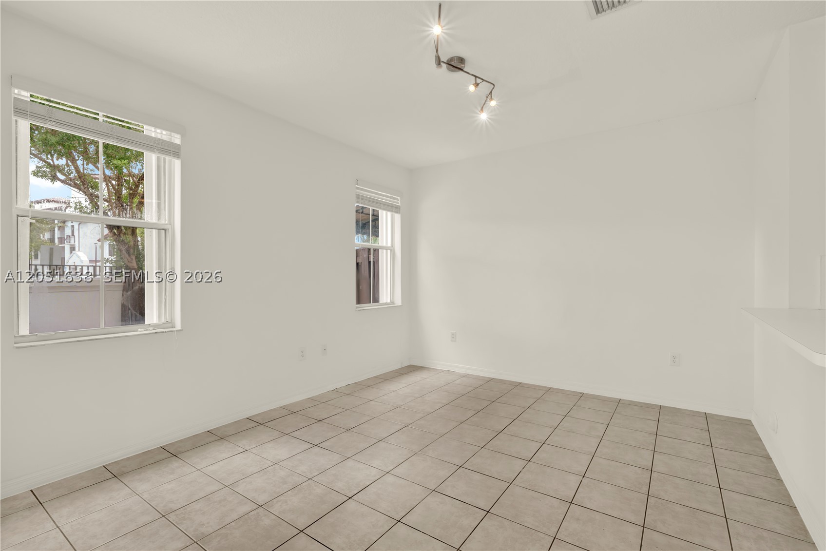 11416 Nw 43rd Ter Property Photo 13