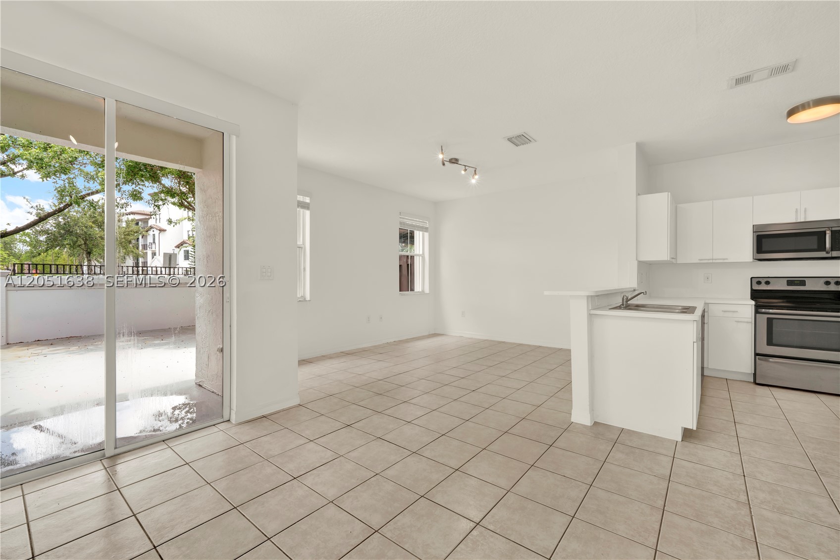 11416 Nw 43rd Ter Property Photo 17