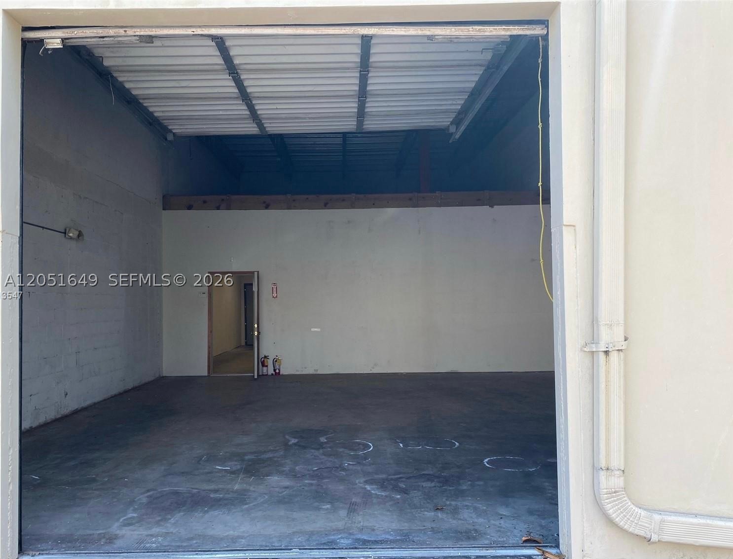 10411 Nw 28th St Property Photo 11