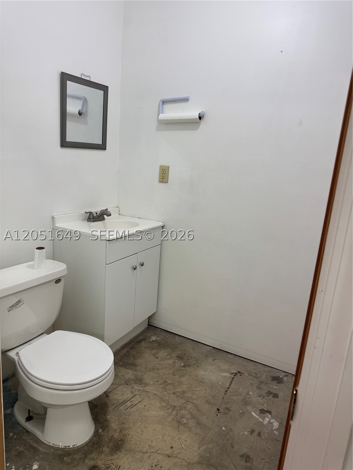 10411 Nw 28th St Property Photo 18