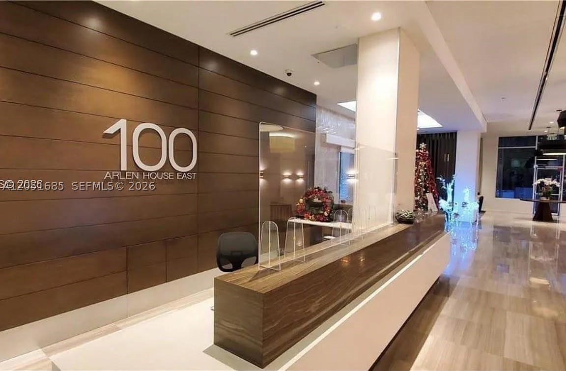 100 Bayview Dr 310 Property Photo 1
