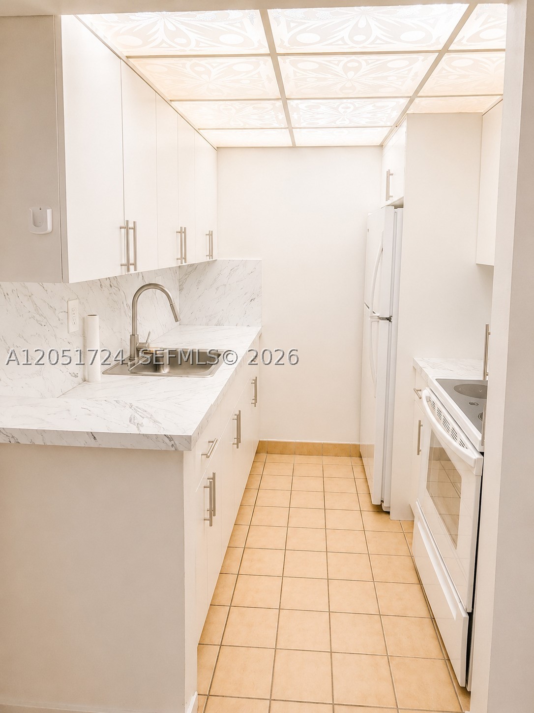 A12051724 Property Photo 10