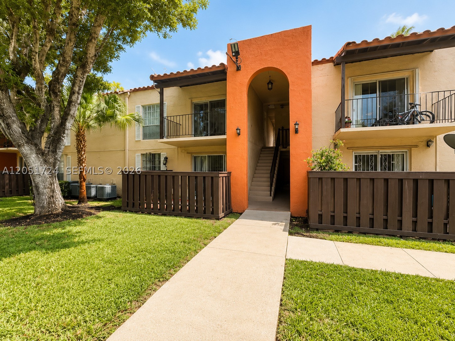 A12051724 Property Photo 14