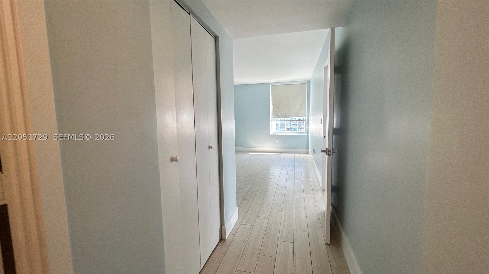 2899 Collins Ave 724 Property Photo 10