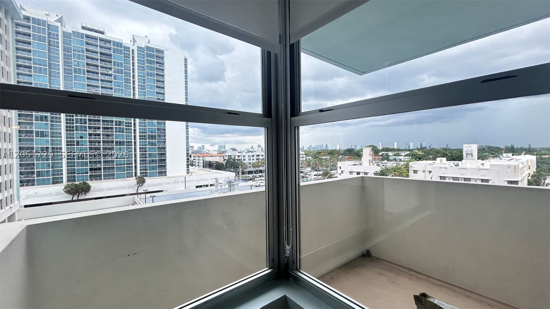 2899 Collins Ave 724 Property Photo 16