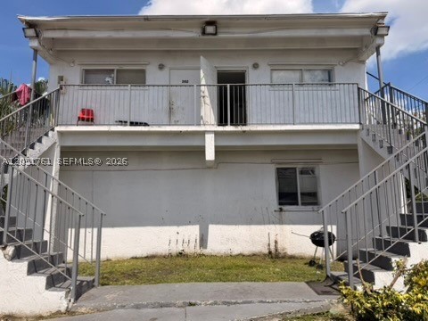 848 Sw 5th St 203 Property Photo 2