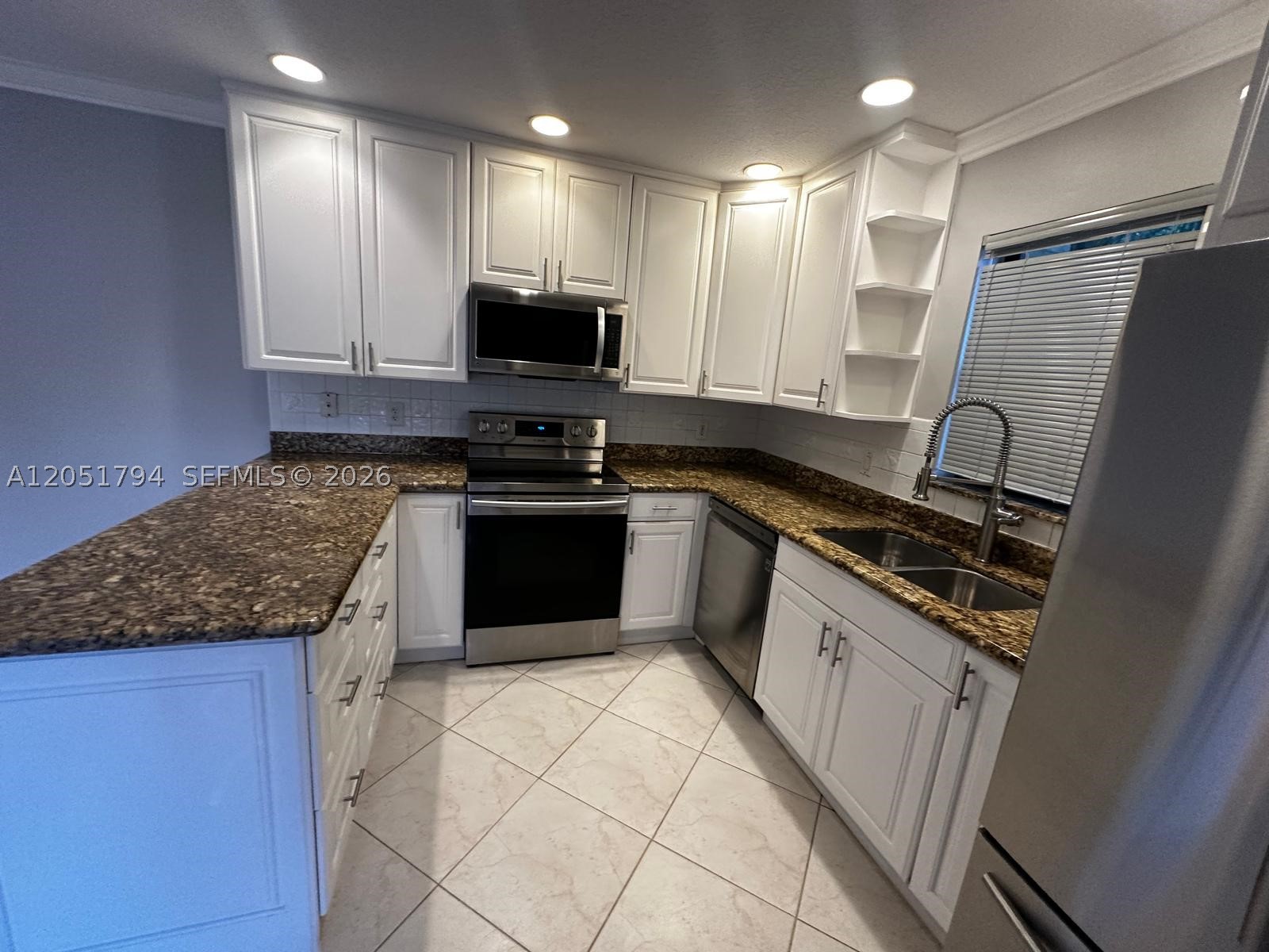 7671 W Courtyard Run W Property Photo 4