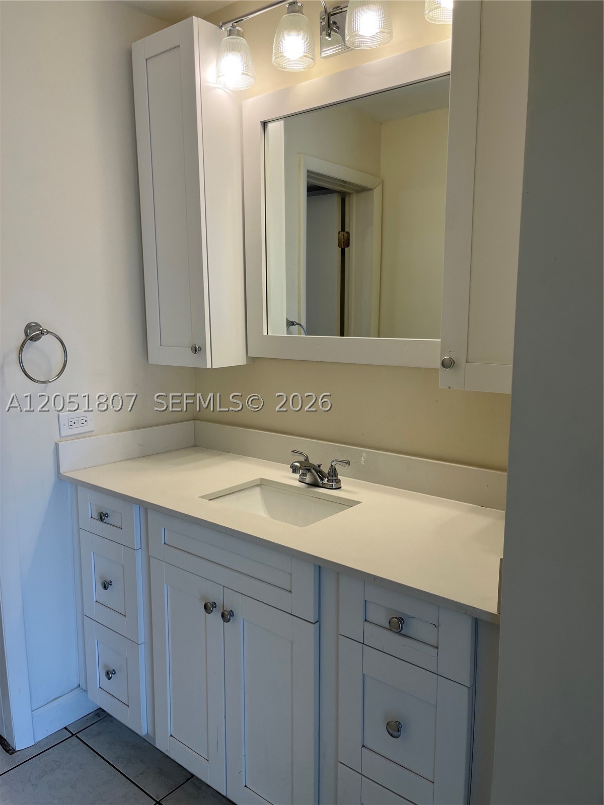901 Nw 22nd Ct 0 Property Photo 5