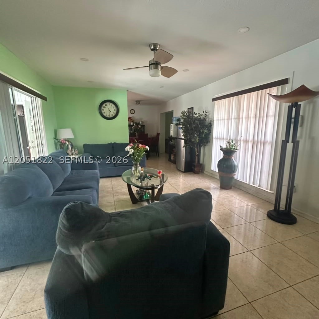 930 Nw 180th Ter Property Photo 9