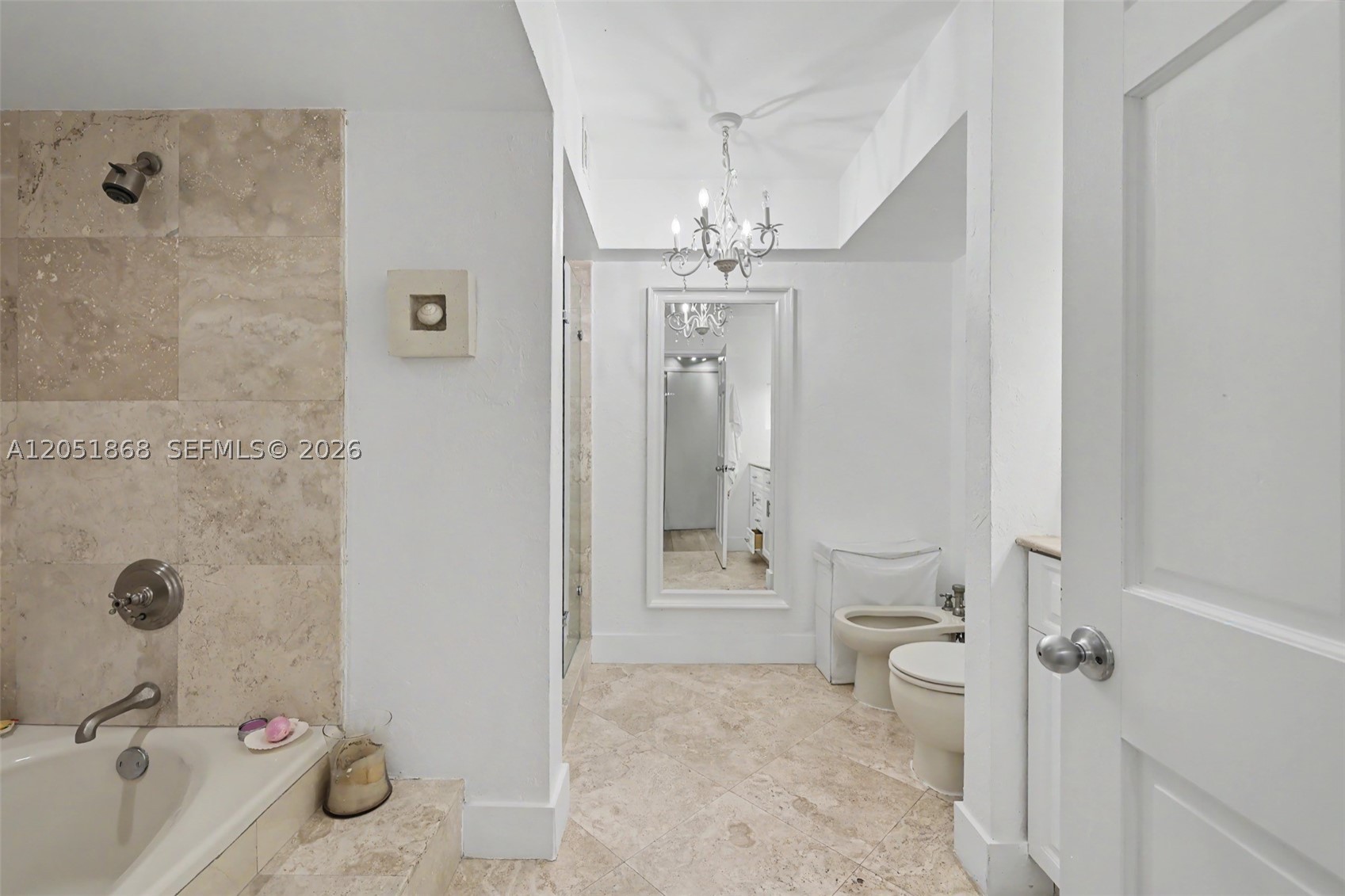 170 Ocean Lane Dr 305 Property Photo 23