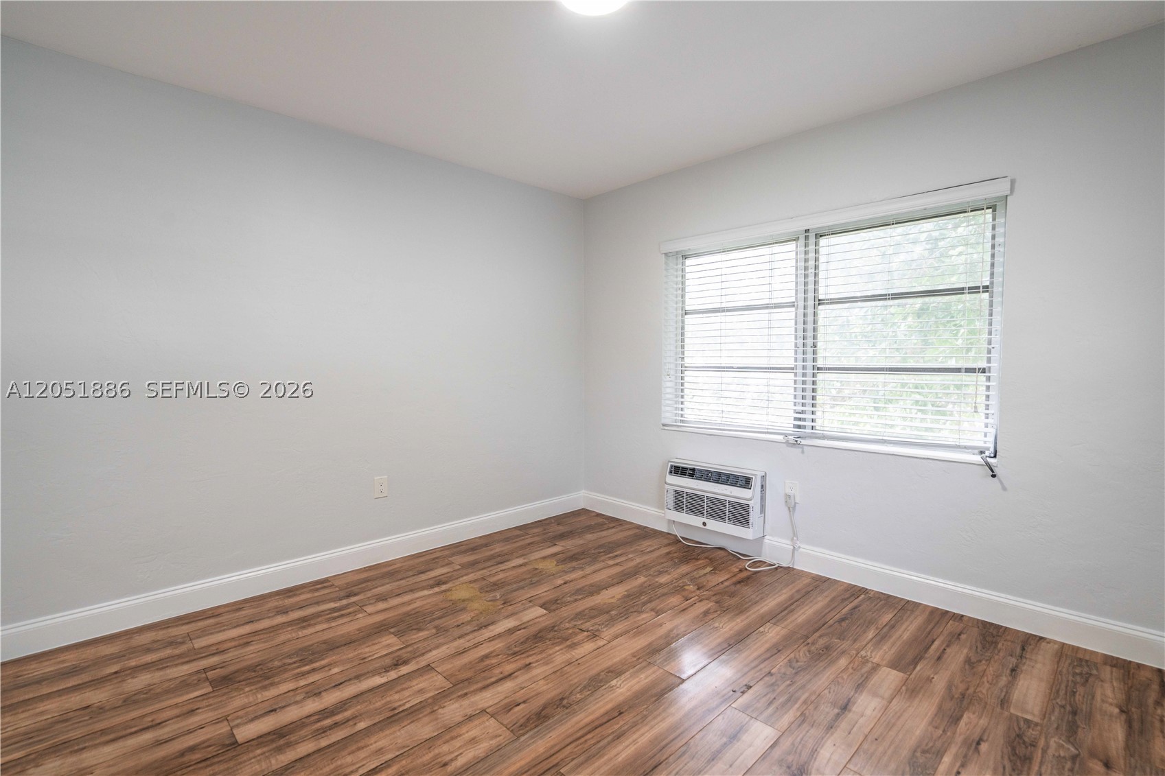 433 Ne 82nd St 11 Property Photo 16
