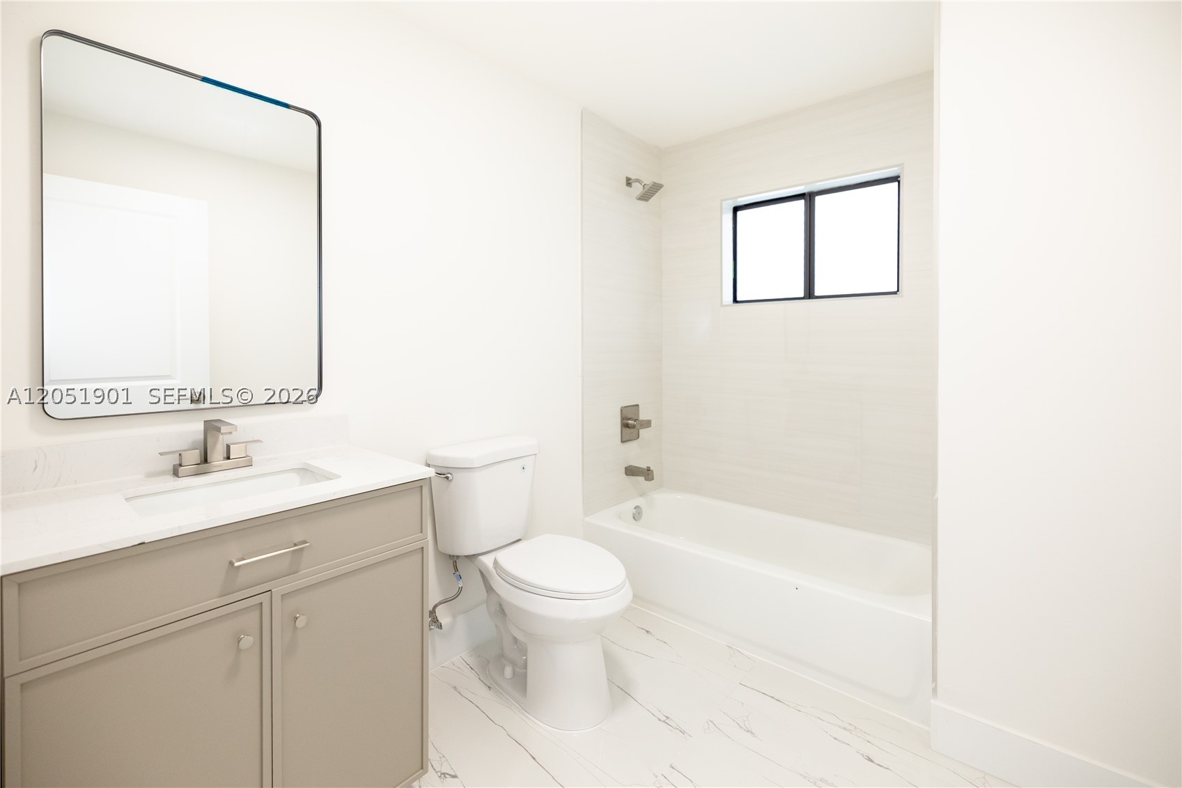 2323 Nw 55th Ter Property Photo 12