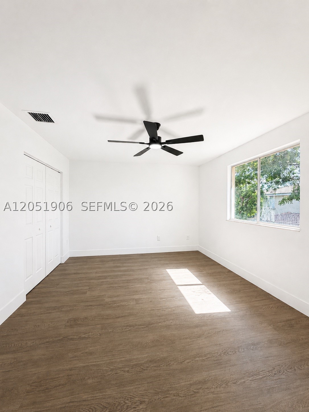 5905 Manchester Way Property Photo 11