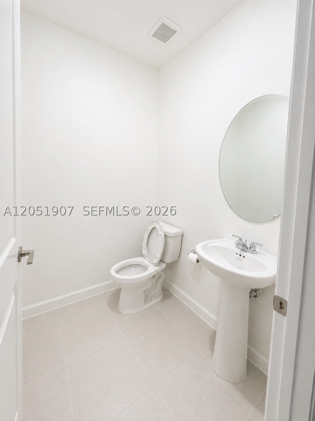 2523 Se 26th Ter Property Photo 5