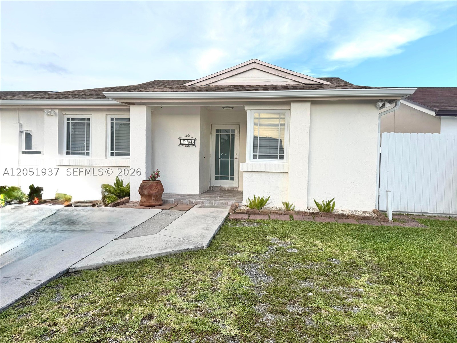 19763 SW 124th Ave Property Photo 1