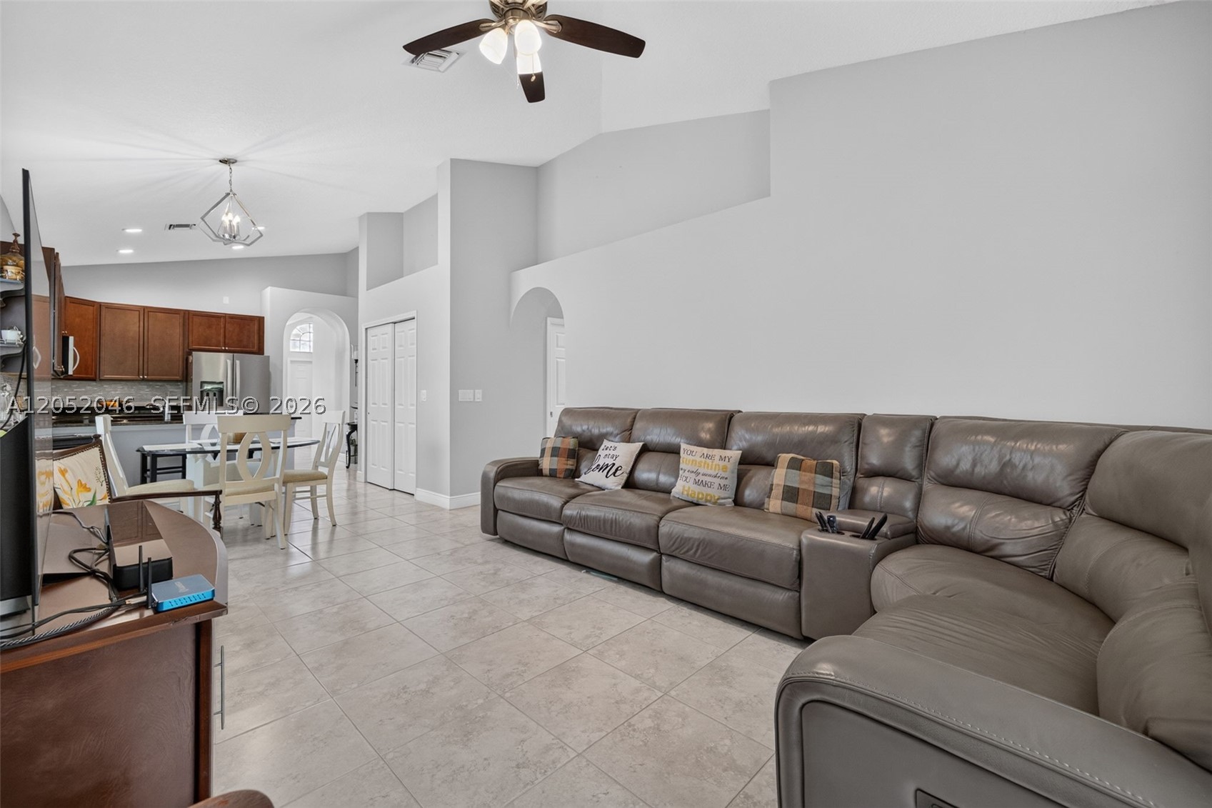 9760 Palm Breezes Dr Property Photo 19
