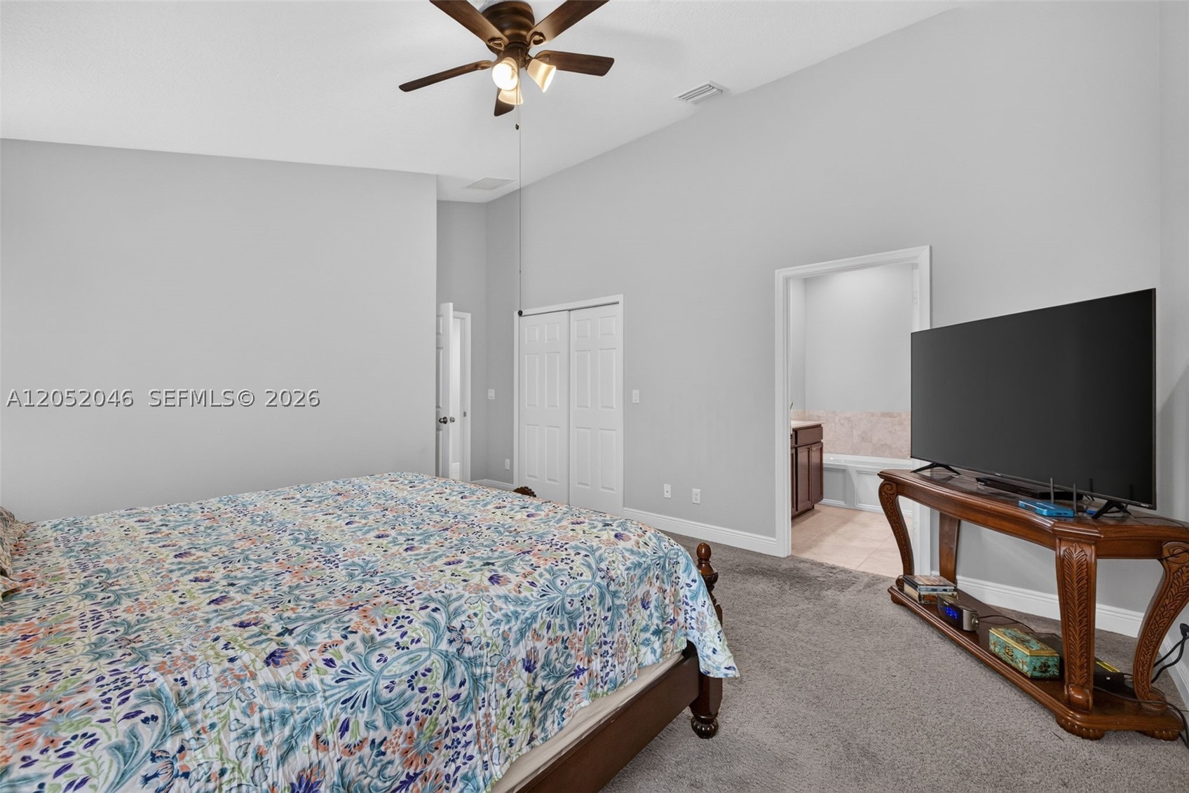 9760 Palm Breezes Dr Property Photo 21