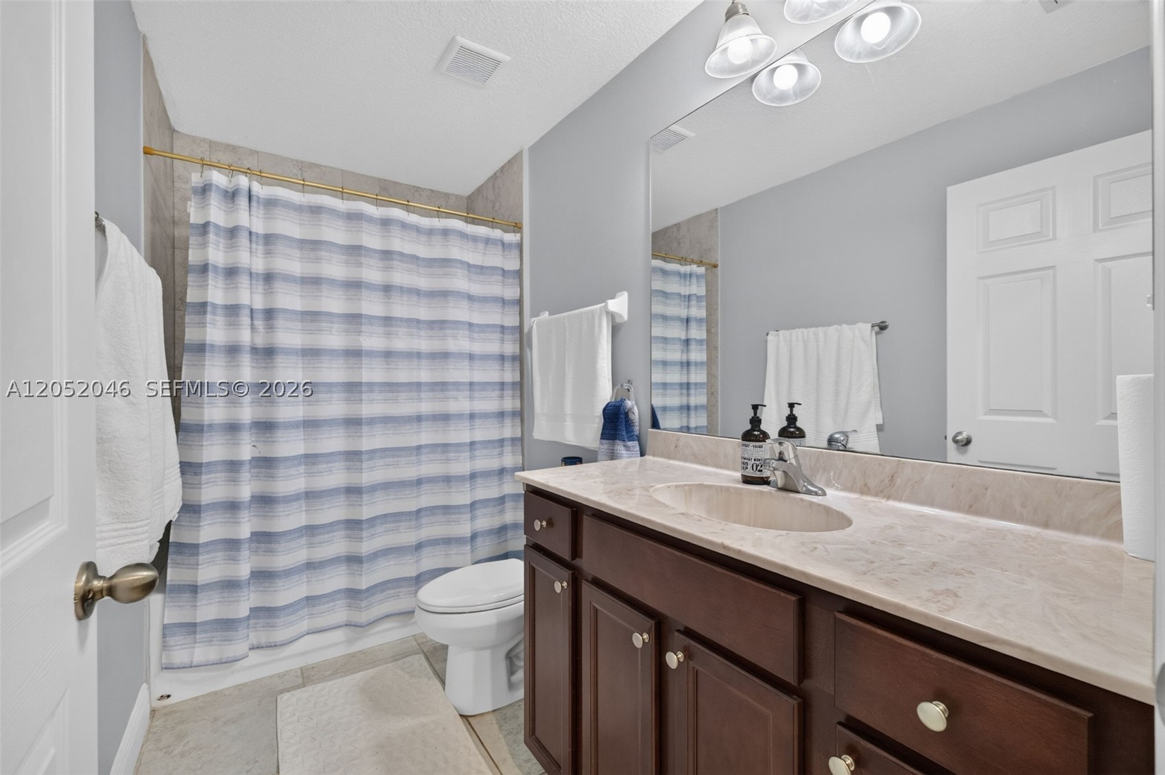 9760 Palm Breezes Dr Property Photo 29