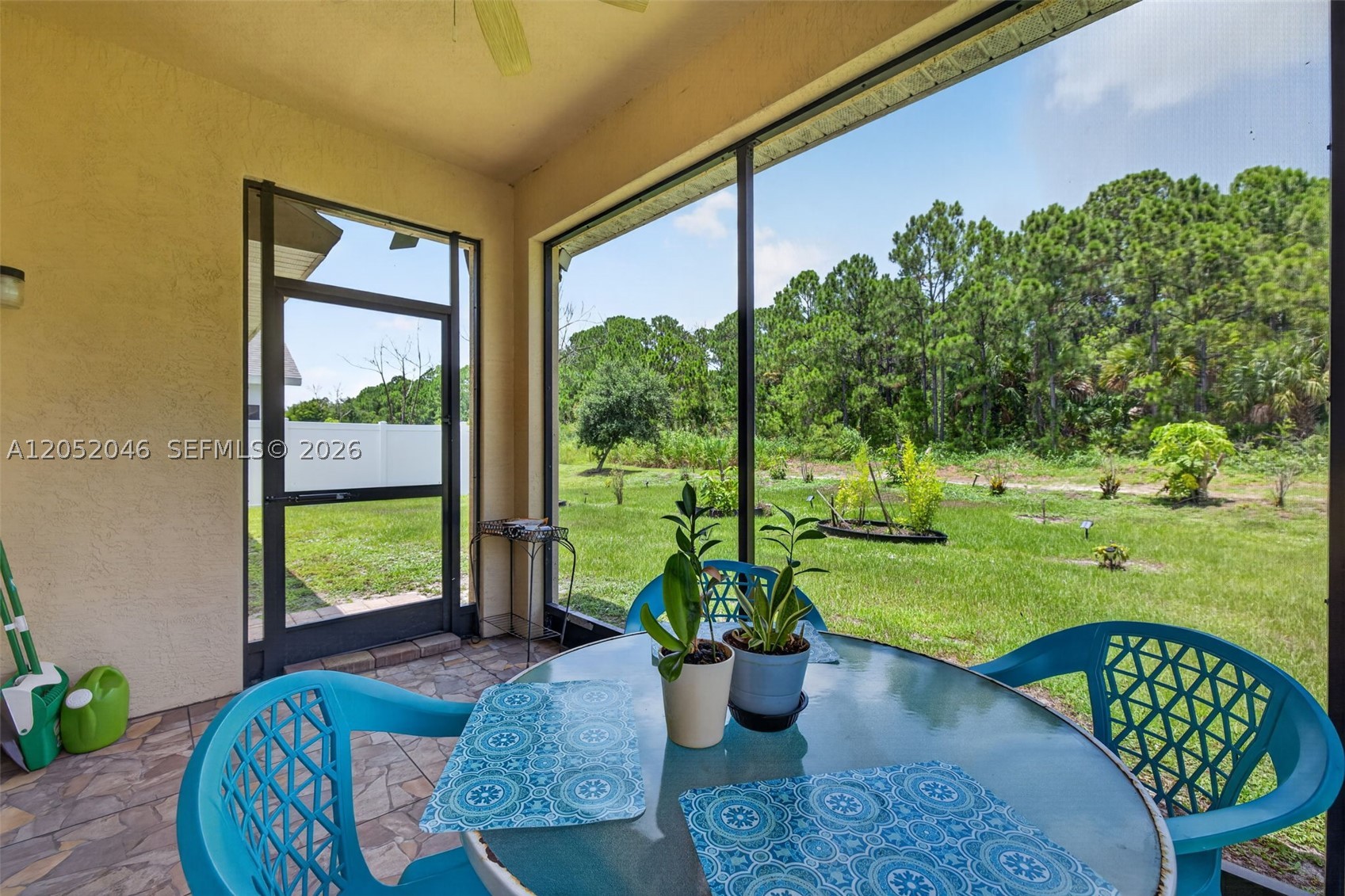 9760 Palm Breezes Dr Property Photo 36