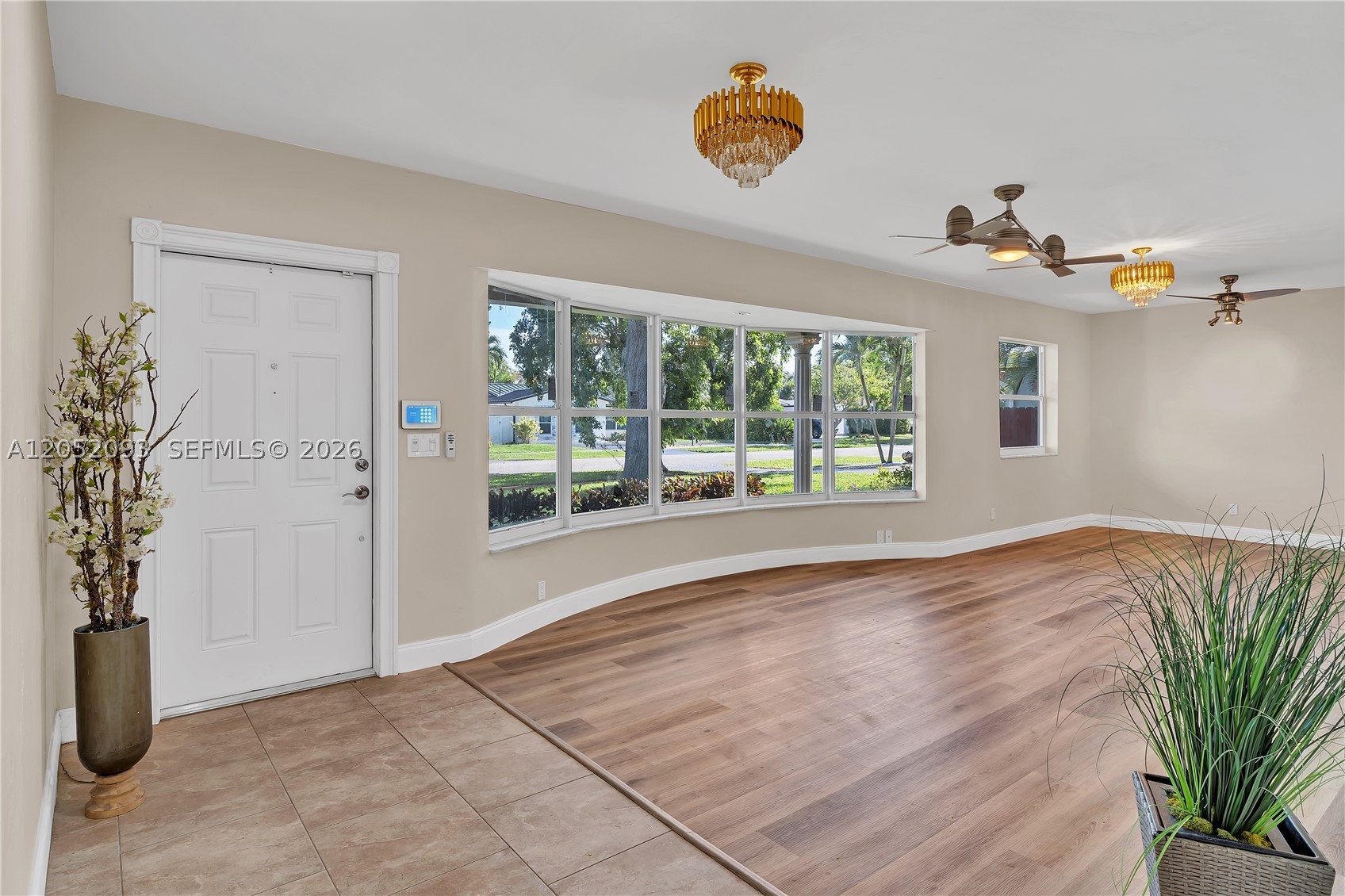5507 Mckinley St Property Photo 5
