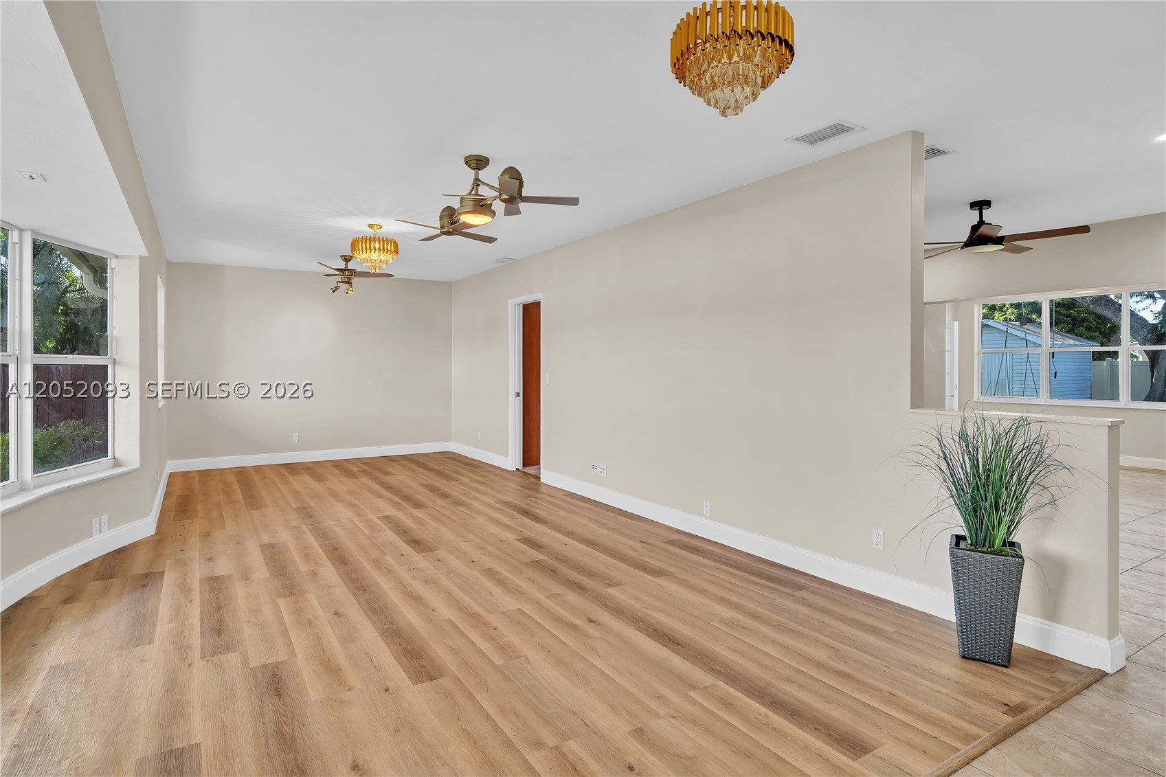 5507 Mckinley St Property Photo 6