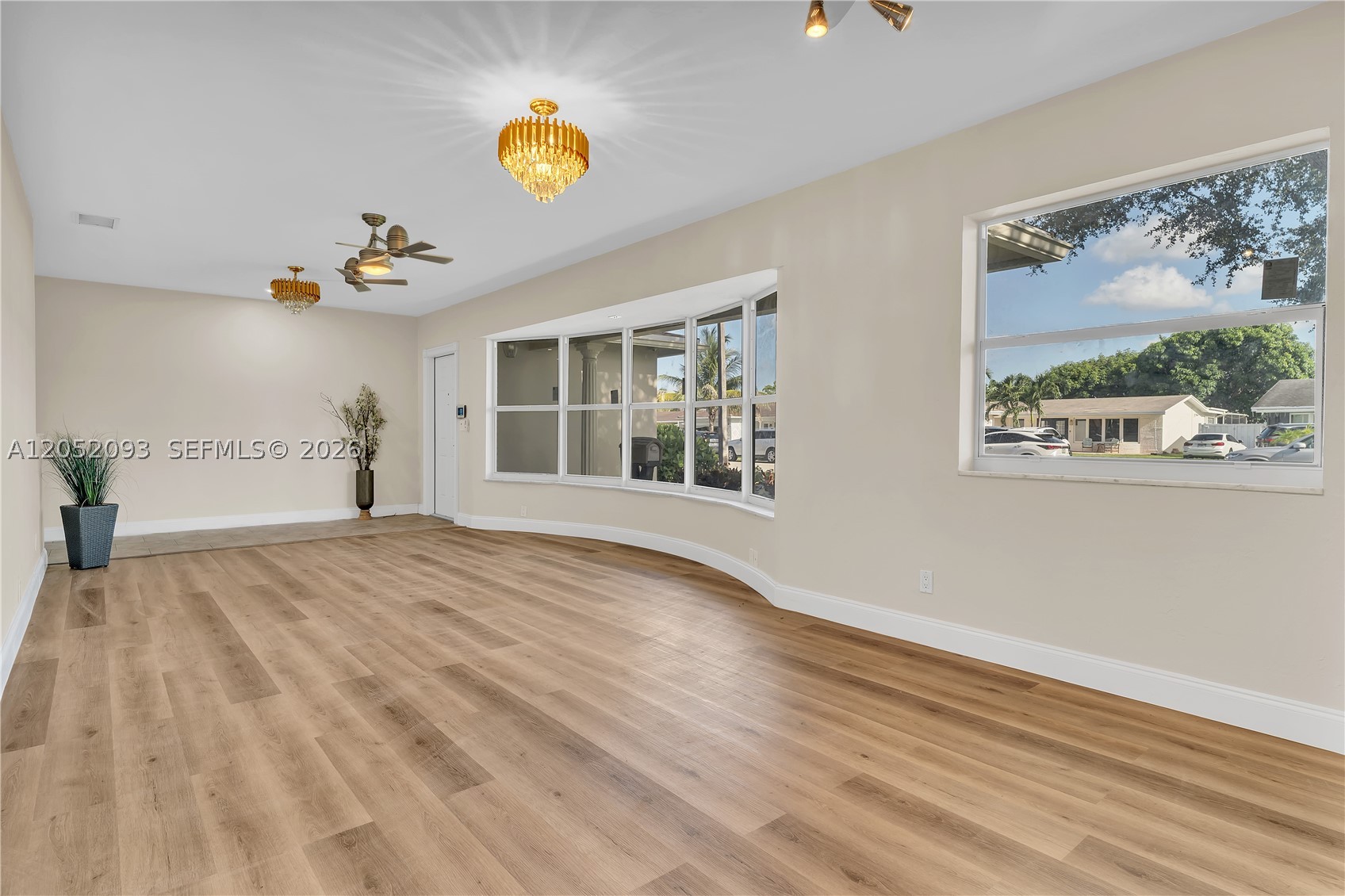 5507 Mckinley St Property Photo 7