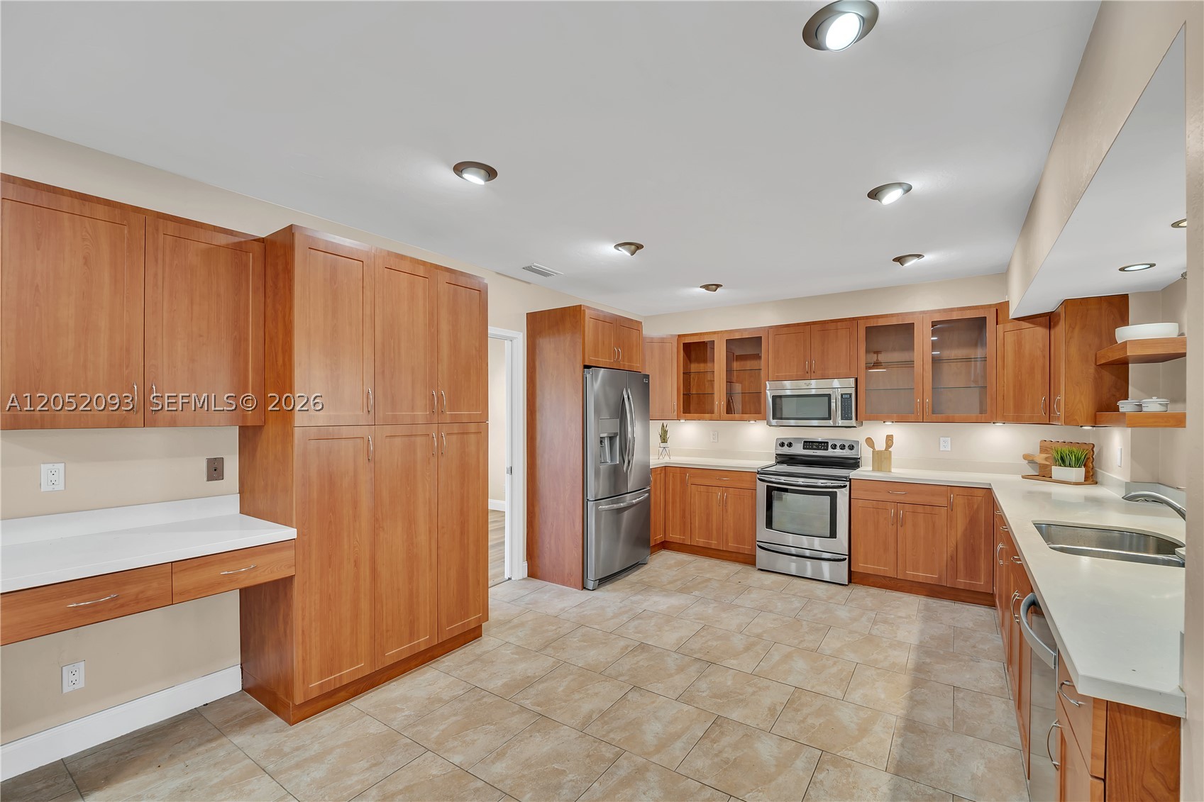 5507 Mckinley St Property Photo 16