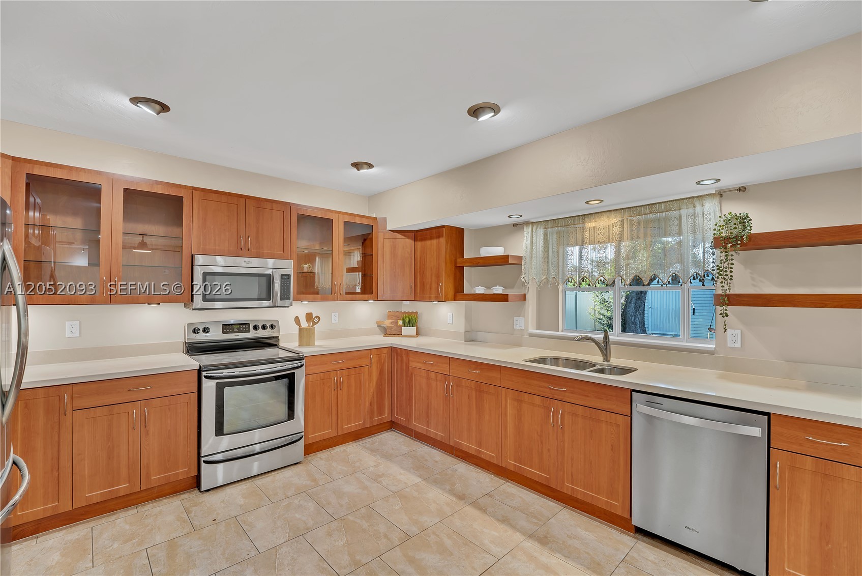 5507 Mckinley St Property Photo 17