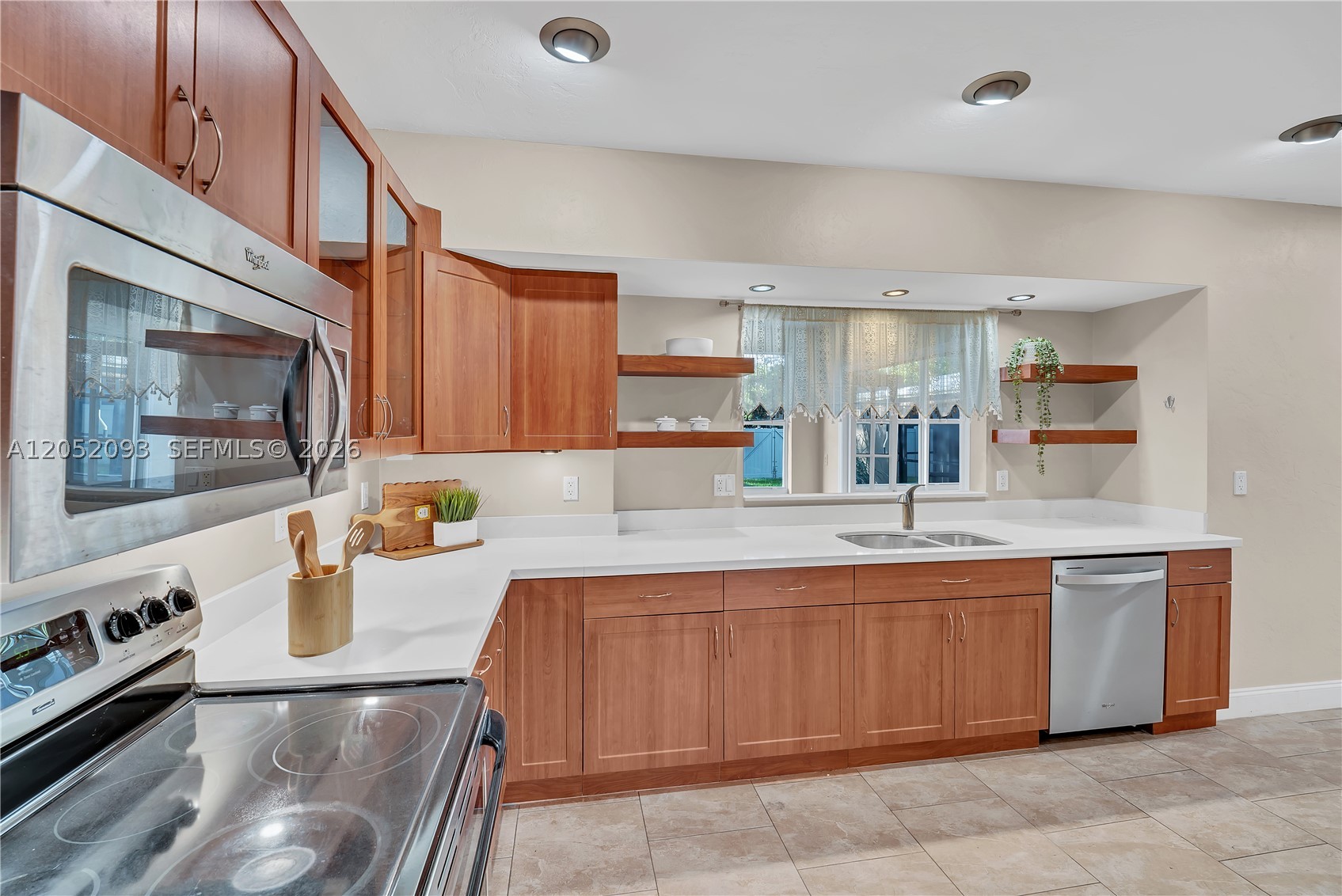5507 Mckinley St Property Photo 19