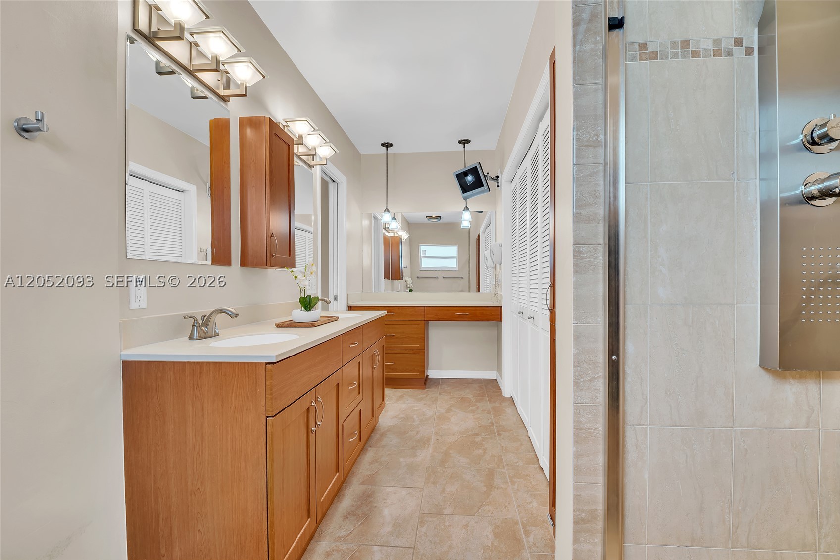 5507 Mckinley St Property Photo 25