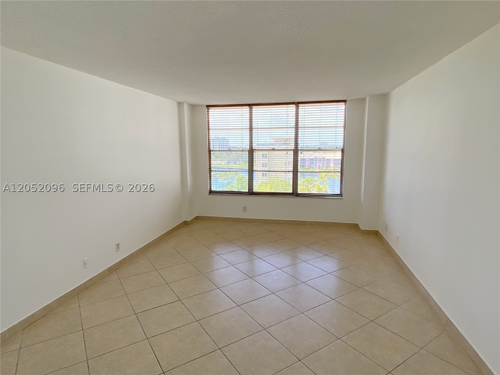 3800 S Ocean Dr 611 Property Photo 7
