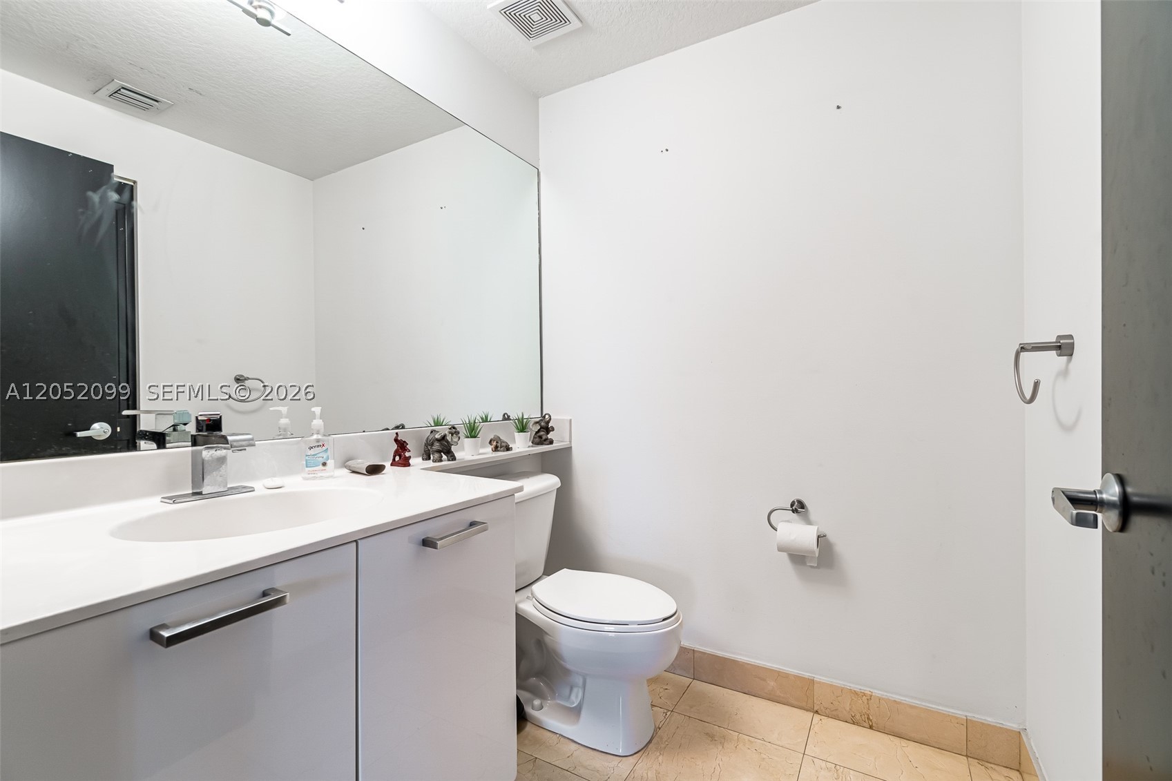 10700 Nw 66th St 407 Property Photo 21