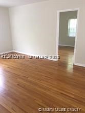 1002 SW 37th Ave 3 Property Photo 1
