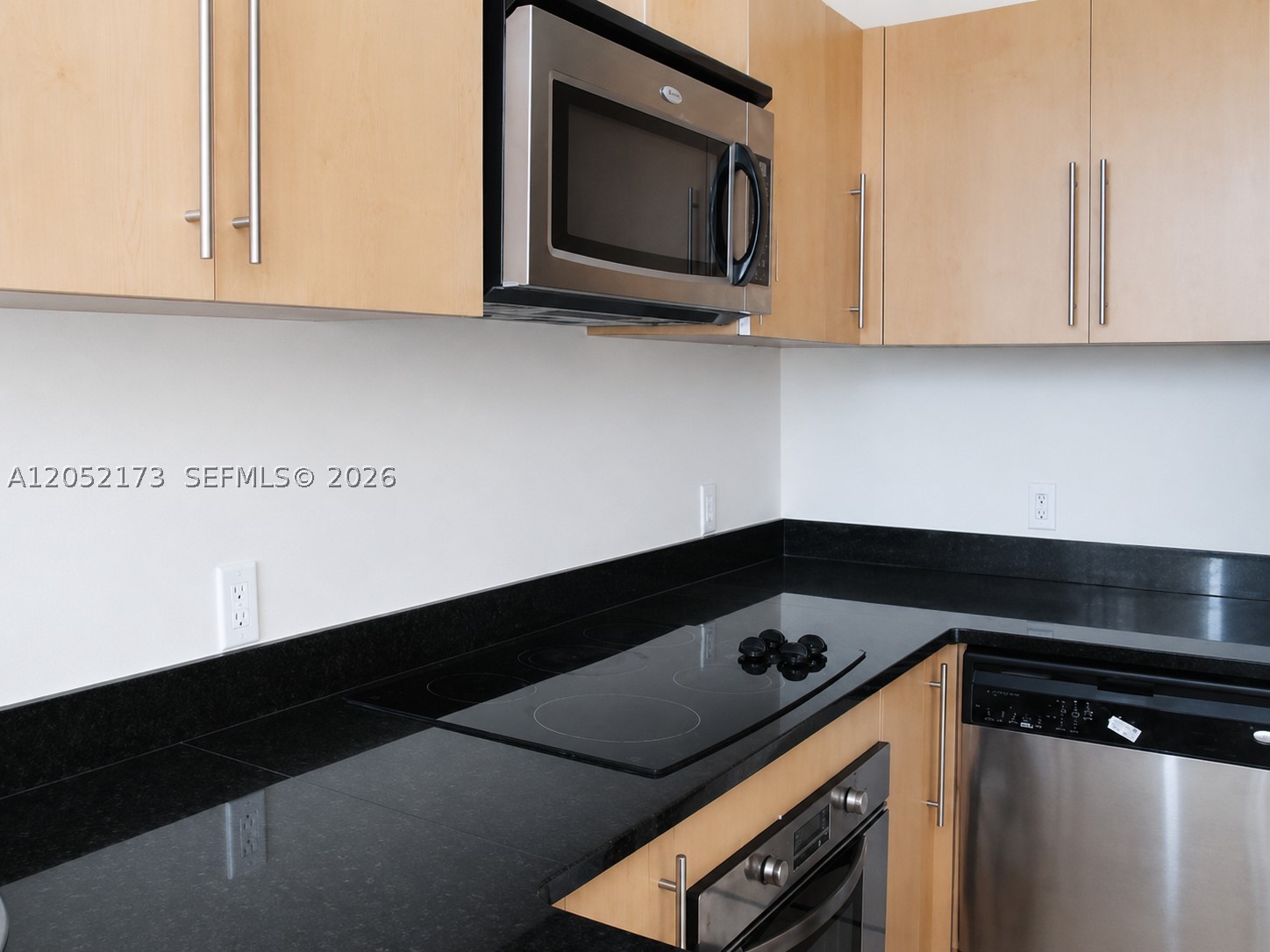 300 S Biscayne Blvd T-3511 Property Photo 4