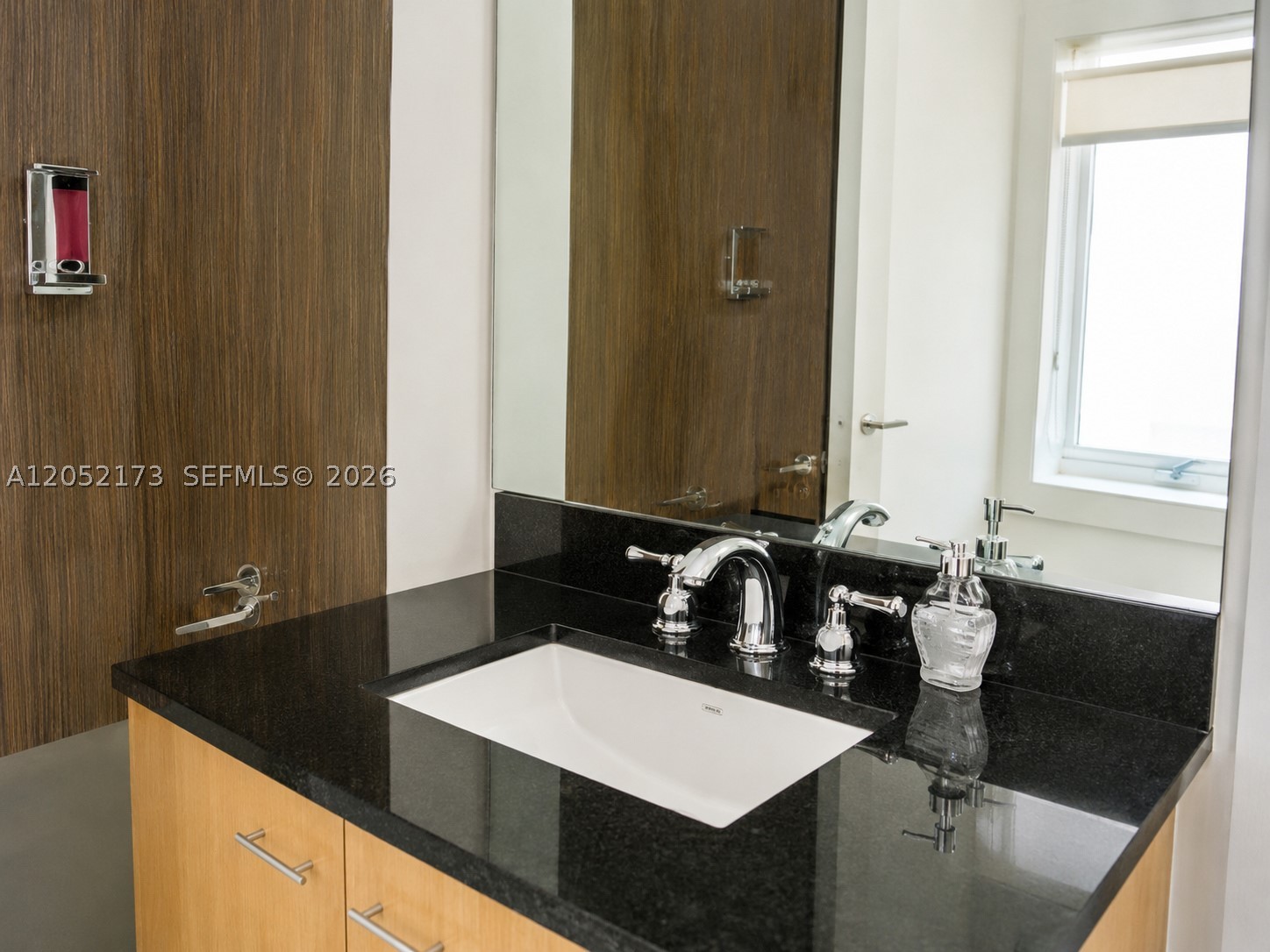 300 S Biscayne Blvd T-3511 Property Photo 6
