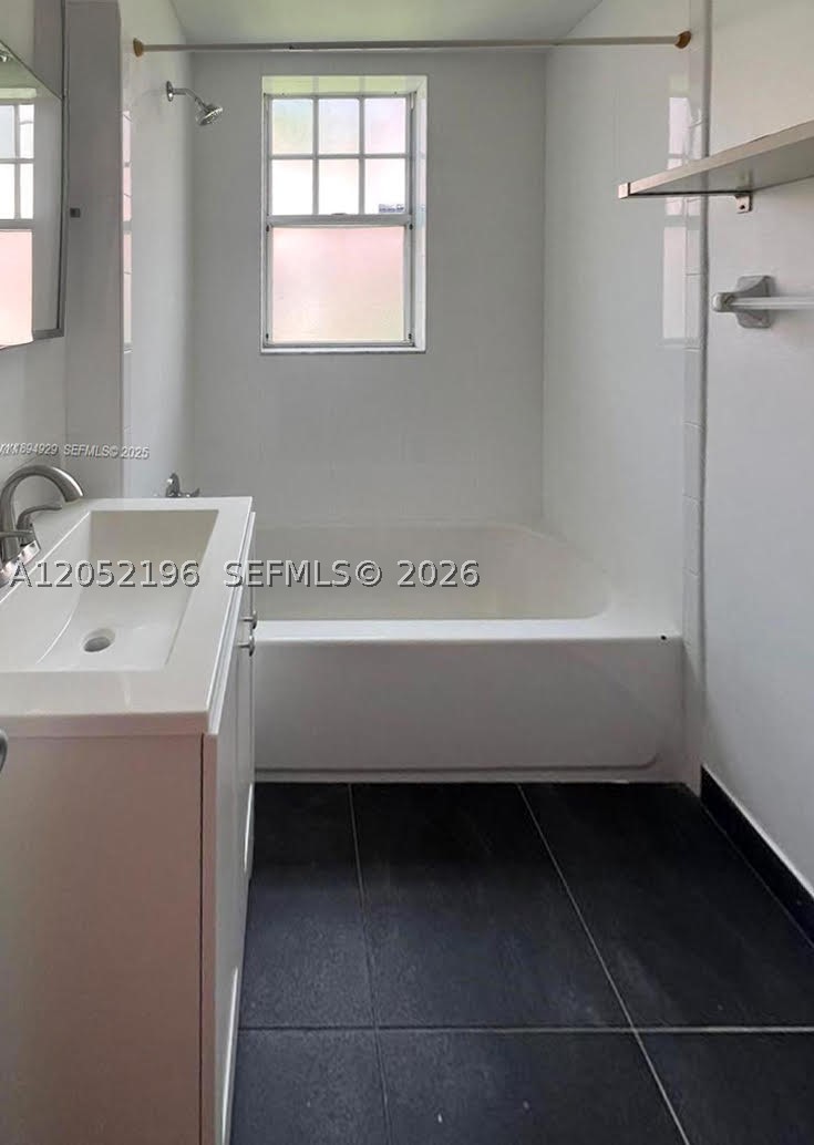 754 Meridian Ave 15 Property Photo 14