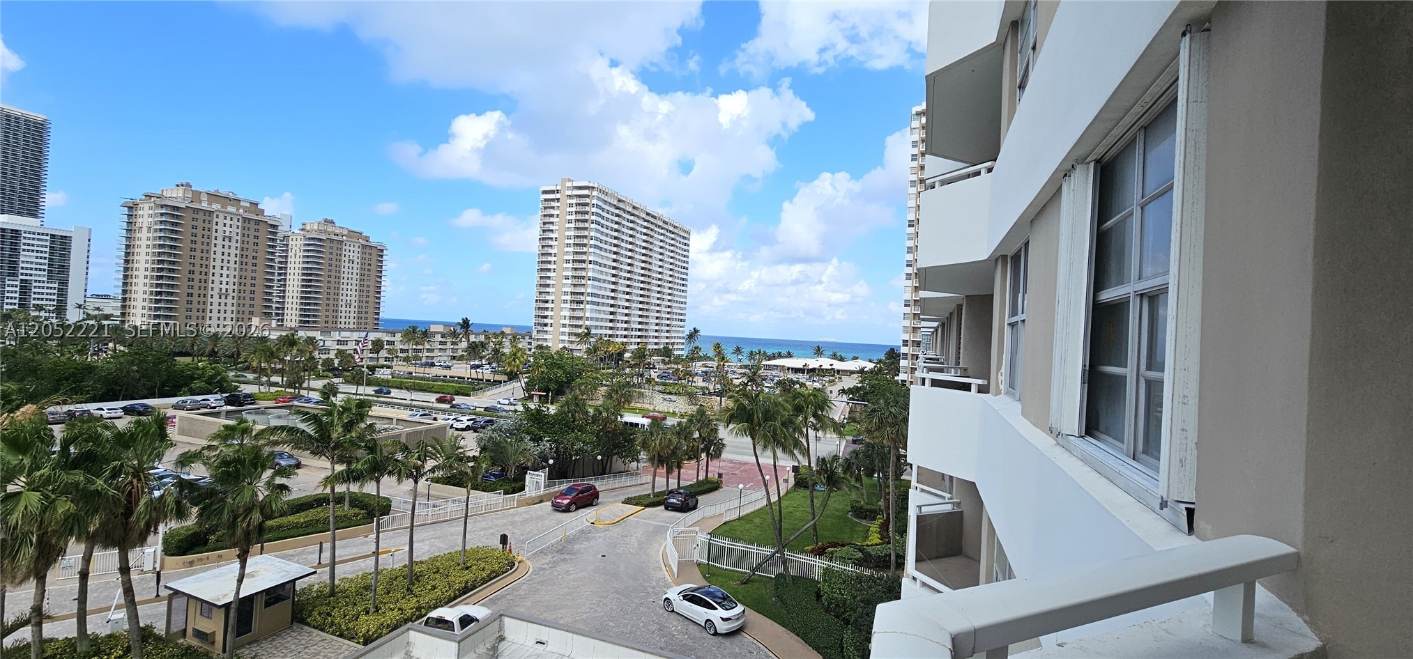 1985 S Ocean Dr 5D Property Photo 1