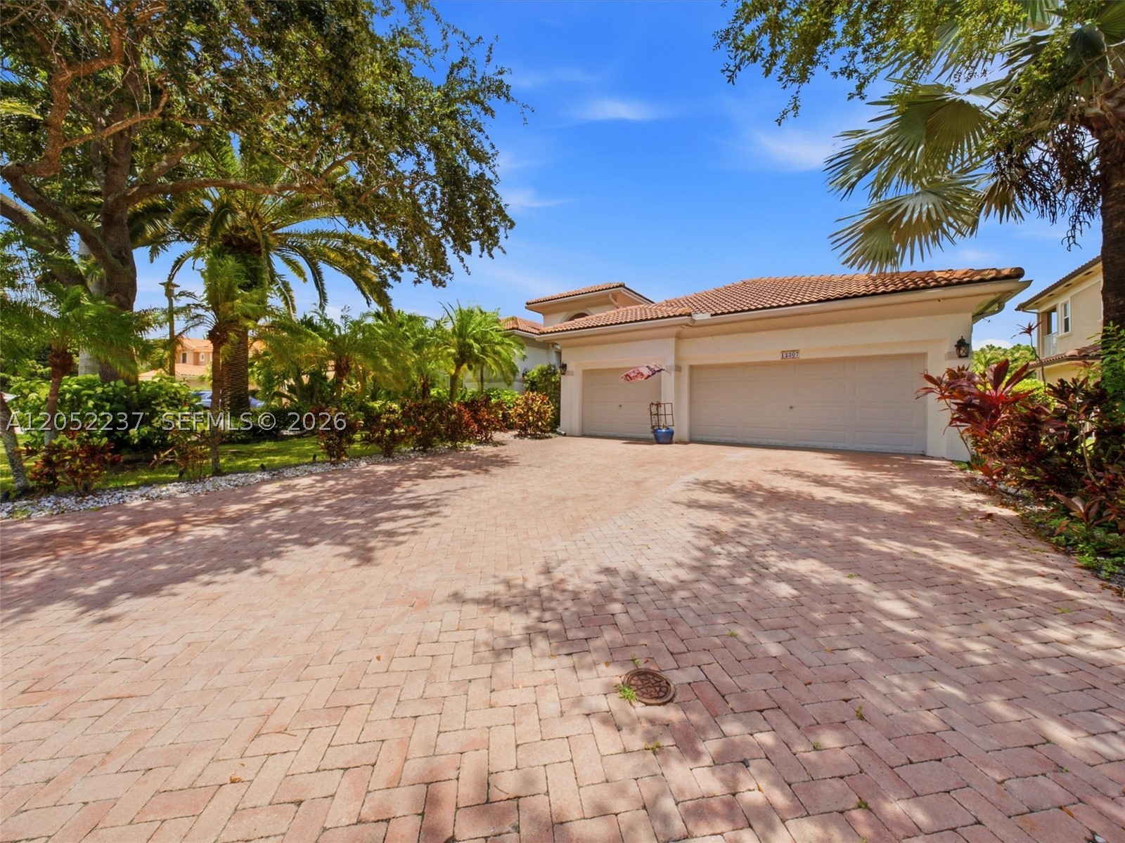 12307 NW 49th St