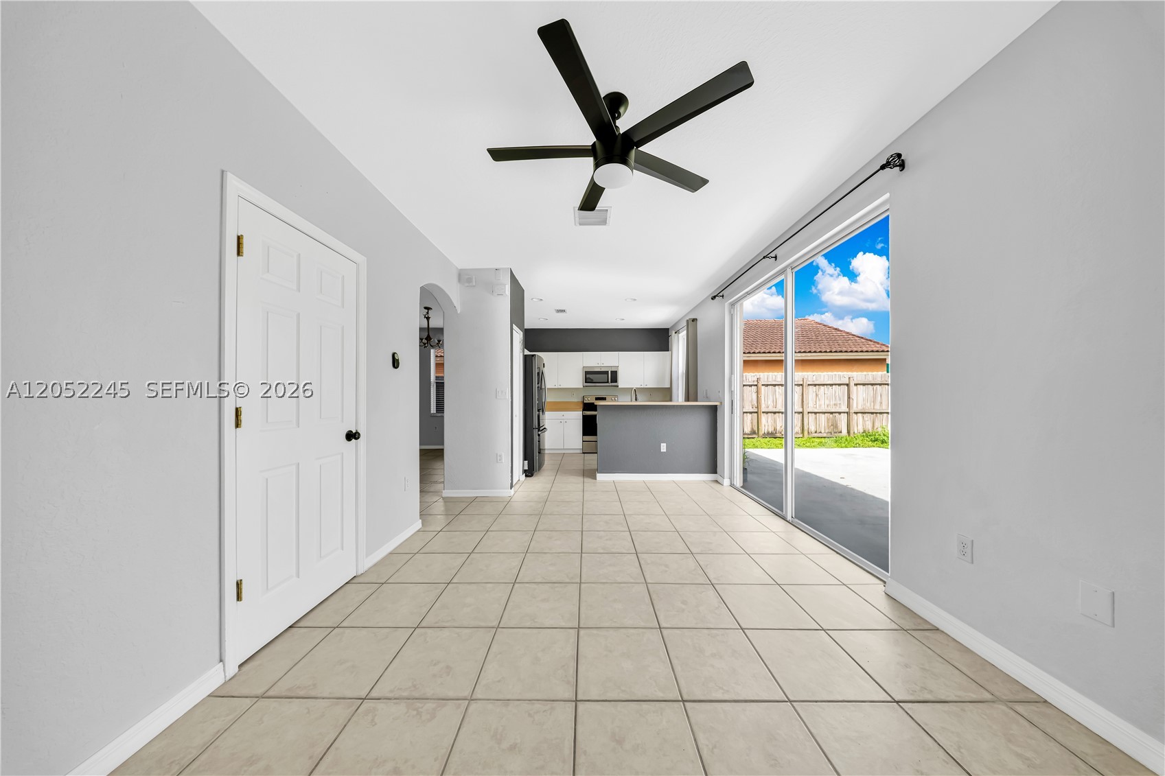 2019 Se 13th St Property Photo 8