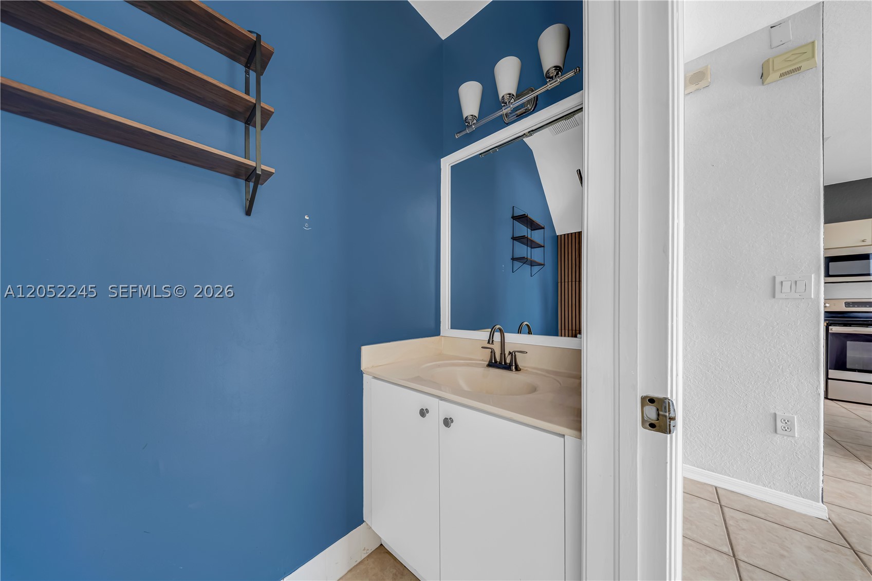 2019 Se 13th St Property Photo 9