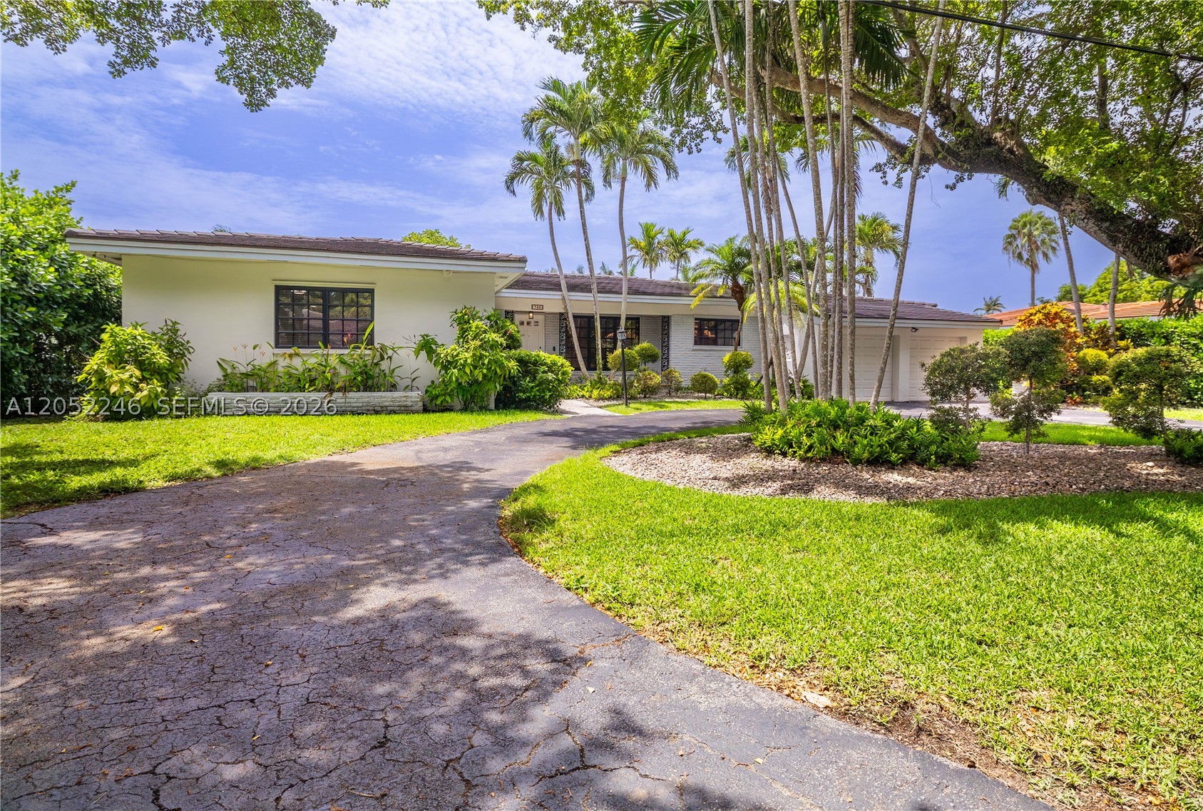 740 Jeronimo Dr Property Photo 1