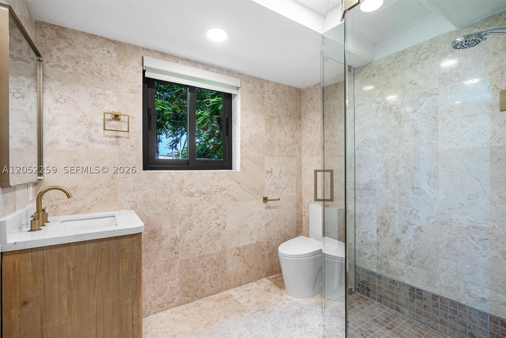 7810 Beachview Dr Property Photo 22