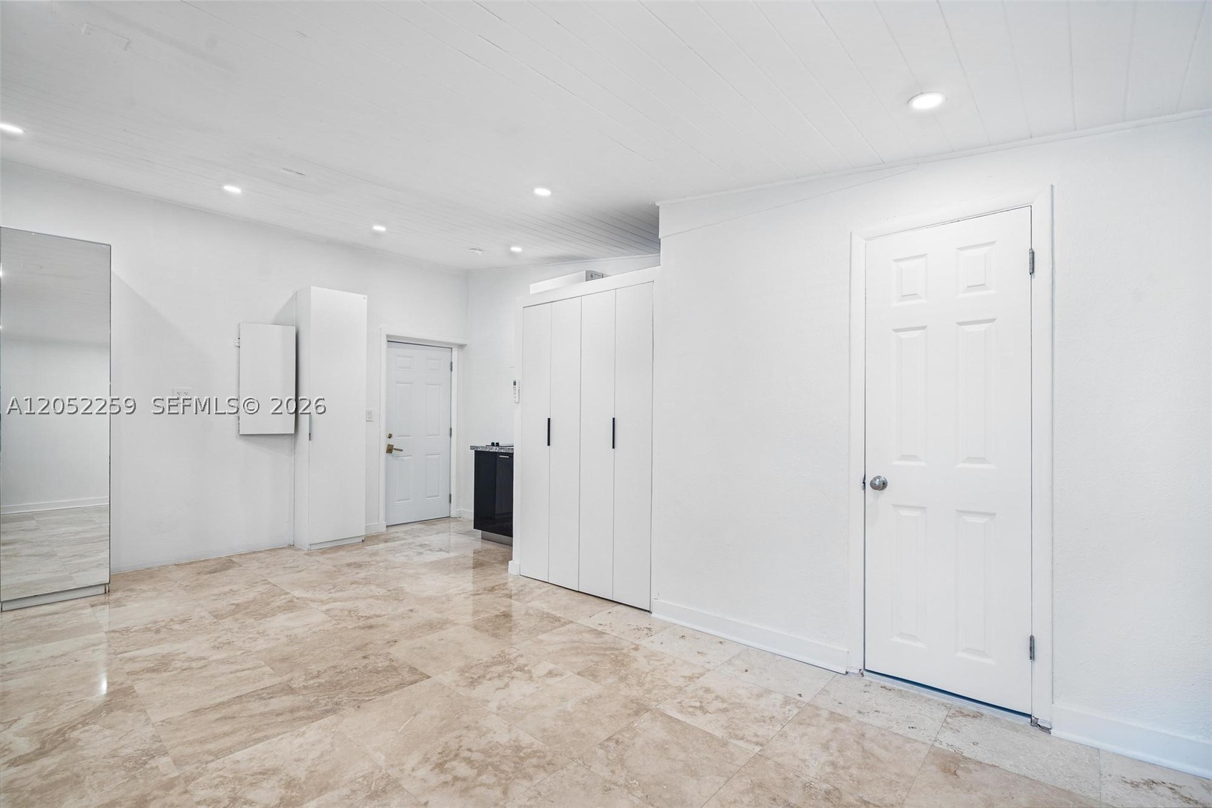 7810 Beachview Dr Property Photo 34