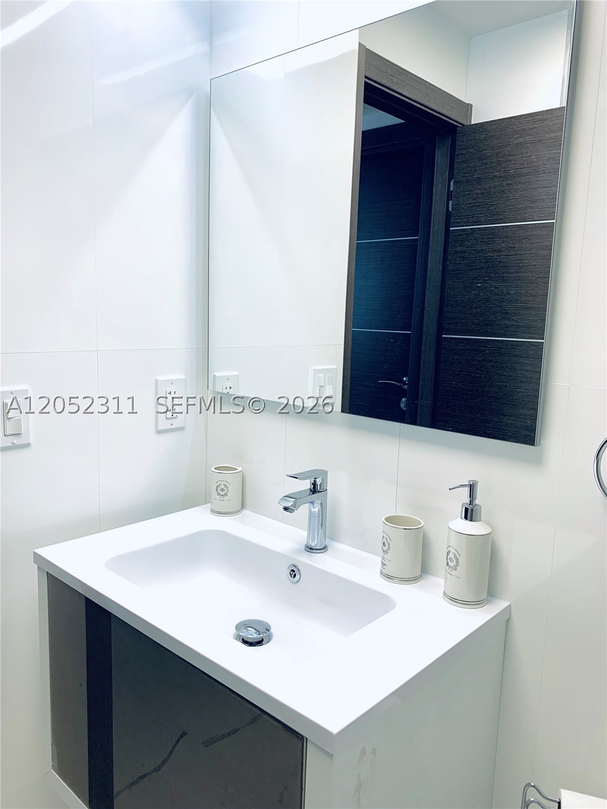 251 174th St 602 Property Photo 17