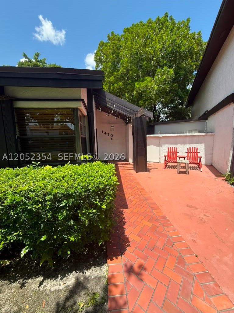1470 Flamingo Ct Property Photo 6