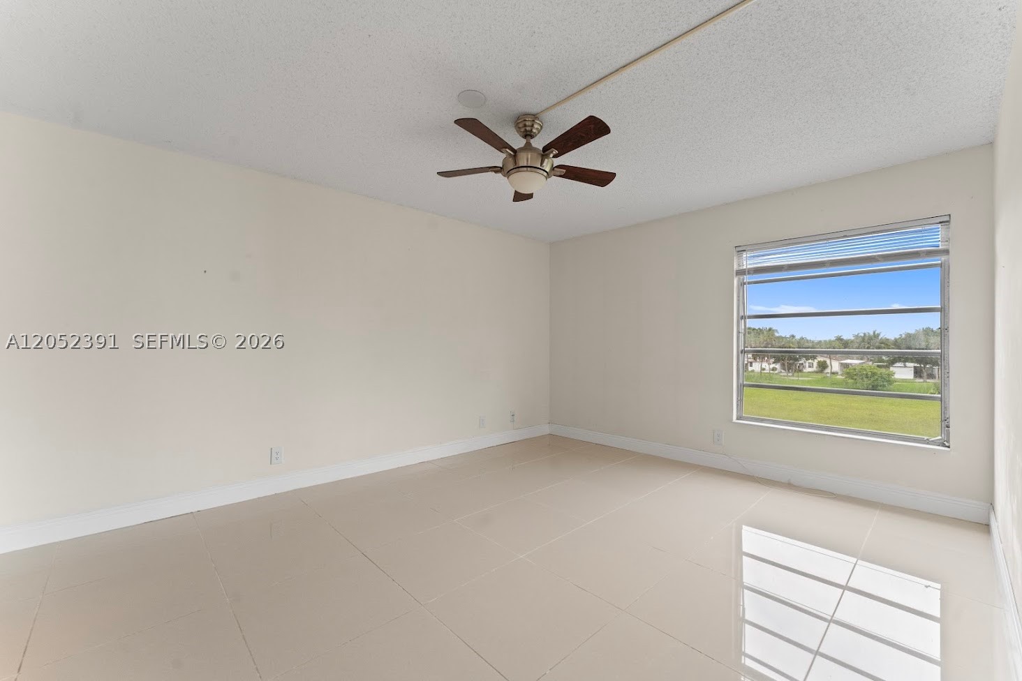 430 Commodore Dr 310 Property Photo 21