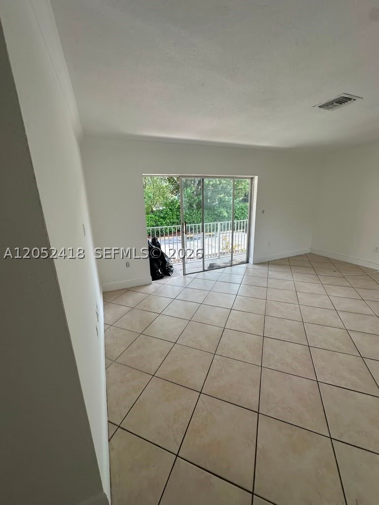 8601 SW 94th St 207W Property Photo 1
